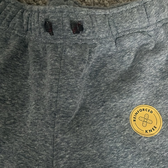 Hoodie & Sweatpants Outfit - Picture 8 of 8